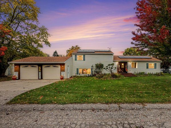 189 W Oak Street, Sand Lake, MI 49343