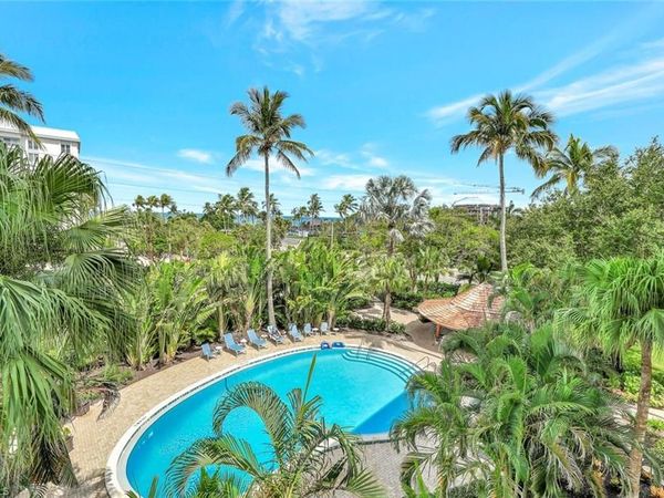 1300 Gulf Shore BLVD N, Unit 410, NAPLES, FL 34102