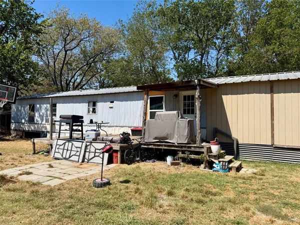708 Lincoln Street , Campbell, TX 75402