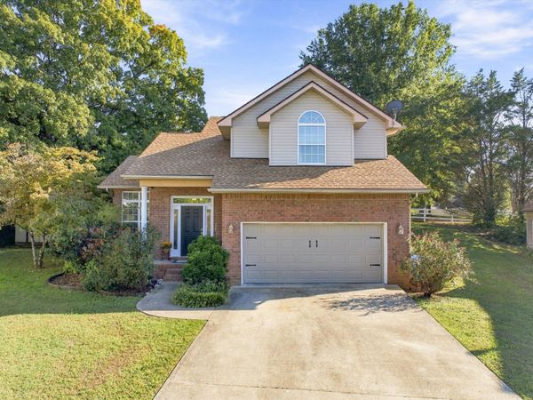 6743 Triple Crown Court, Chattanooga, TN 37421