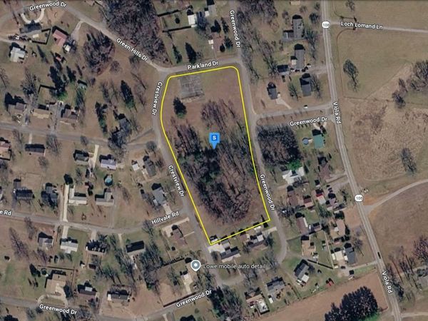 835 Greenwood Dr , McMinnville, TN 37110