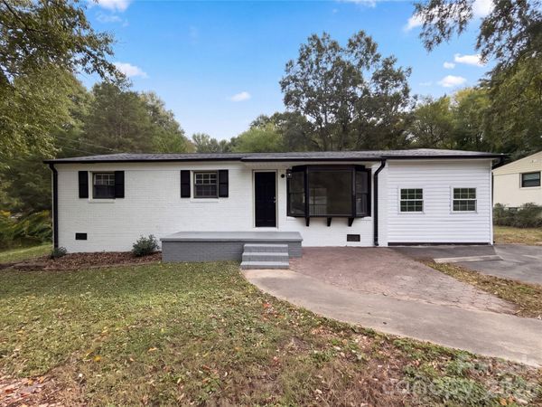 3002 Fallswood Drive , Gastonia, NC 28052