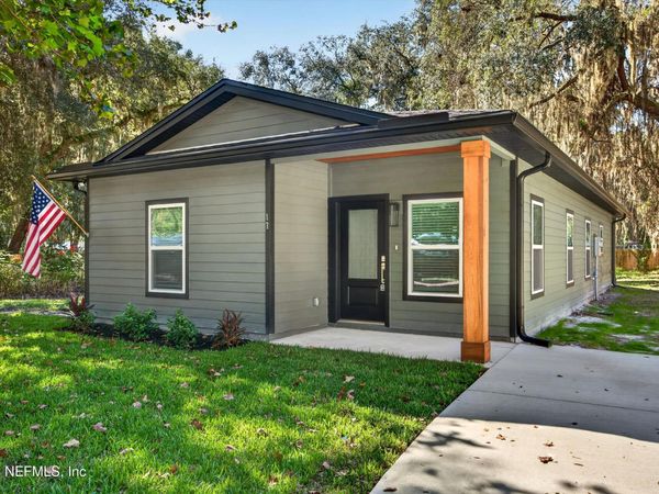 17 SE NELSONS POINT Road, Keystone Heights, FL 32656