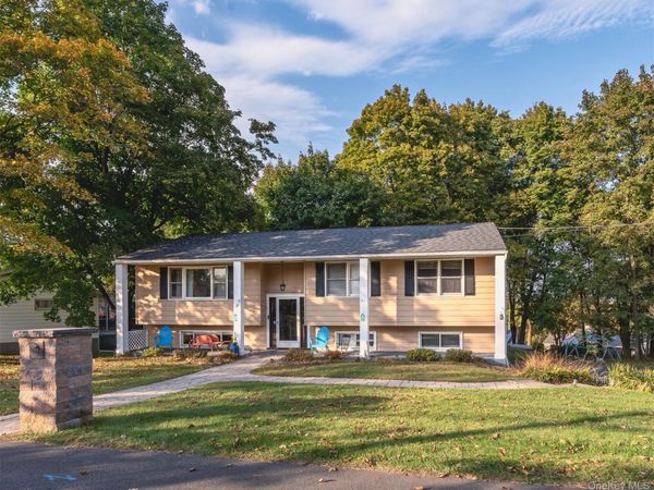 41 Hillcrest Avenue , Kingston, NY 12401