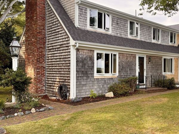 36 Grand Ave, Unit 1, Falmouth, MA 02540