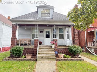 11718 Klinger Street, Hamtramck, Mi 48212