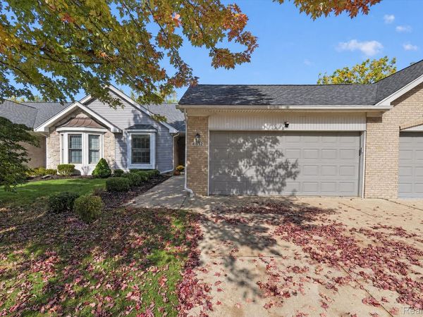 41852 Coventry Way , Canton Township, Mi 48187
