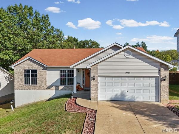 1954 McKinley Range , Festus, MO 63028