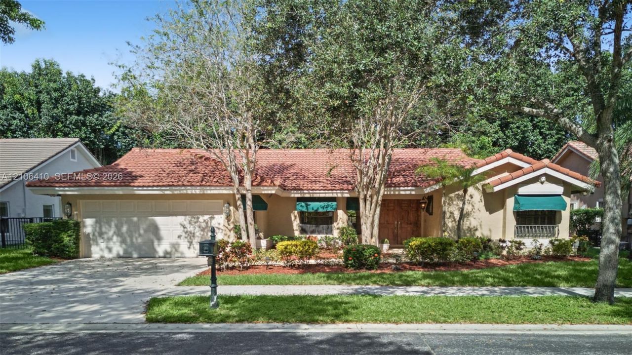 1725 Lakeshore Cir , Weston, FL 33326 Photo
