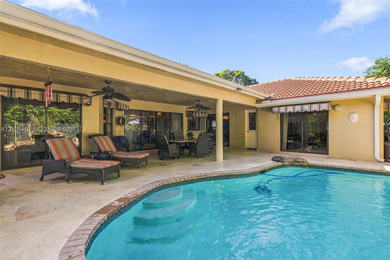 1725 Lakeshore Cir , Weston, FL 33326 Photo