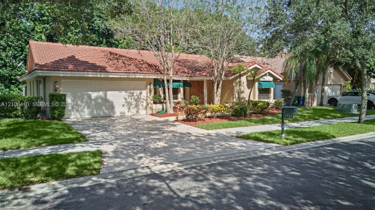 1725 Lakeshore Cir , Weston, FL 33326 Photo