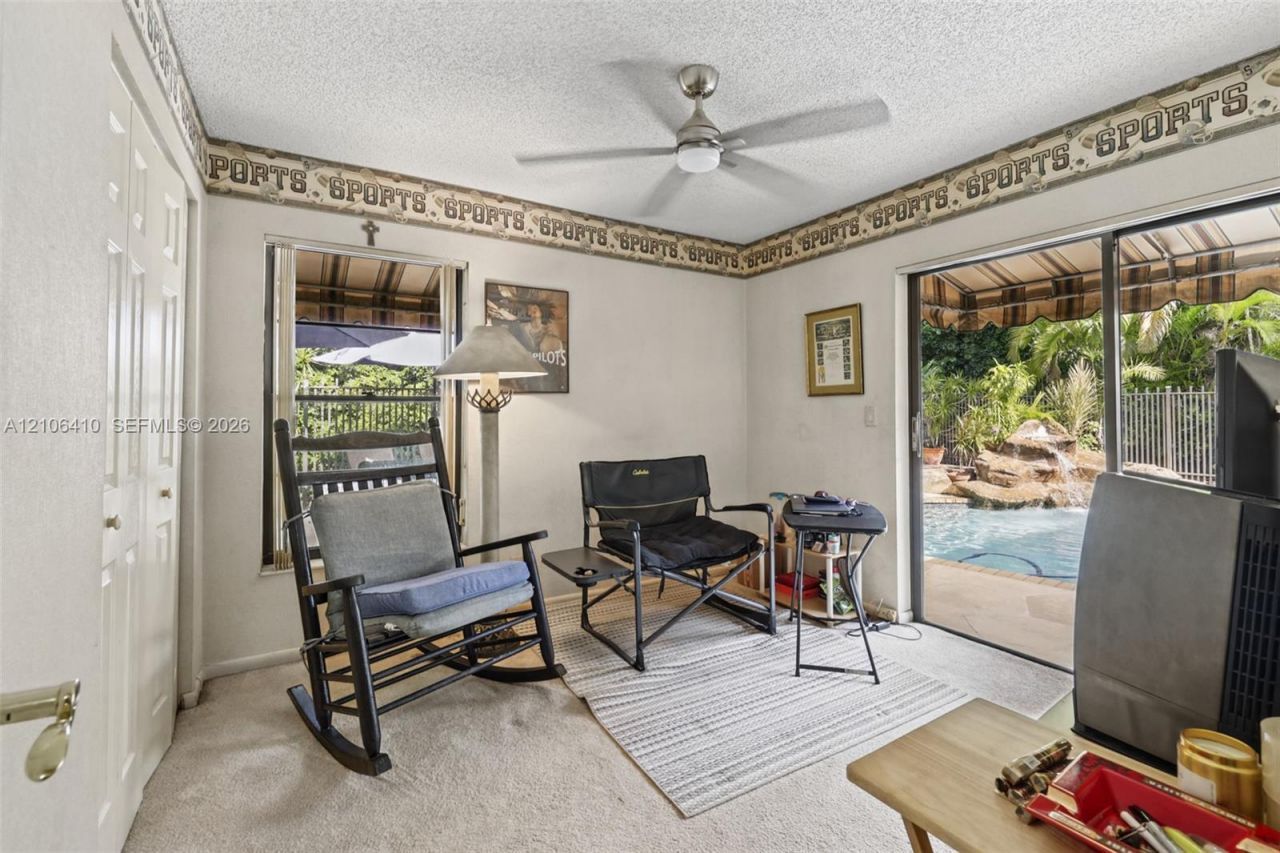1725 Lakeshore Cir , Weston, FL 33326 Photo