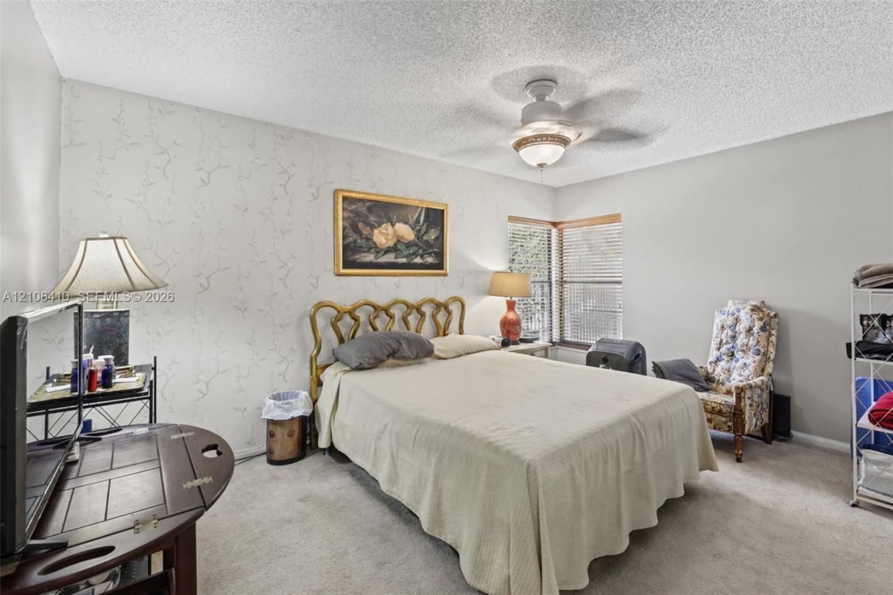 1725 Lakeshore Cir , Weston, FL 33326 Photo