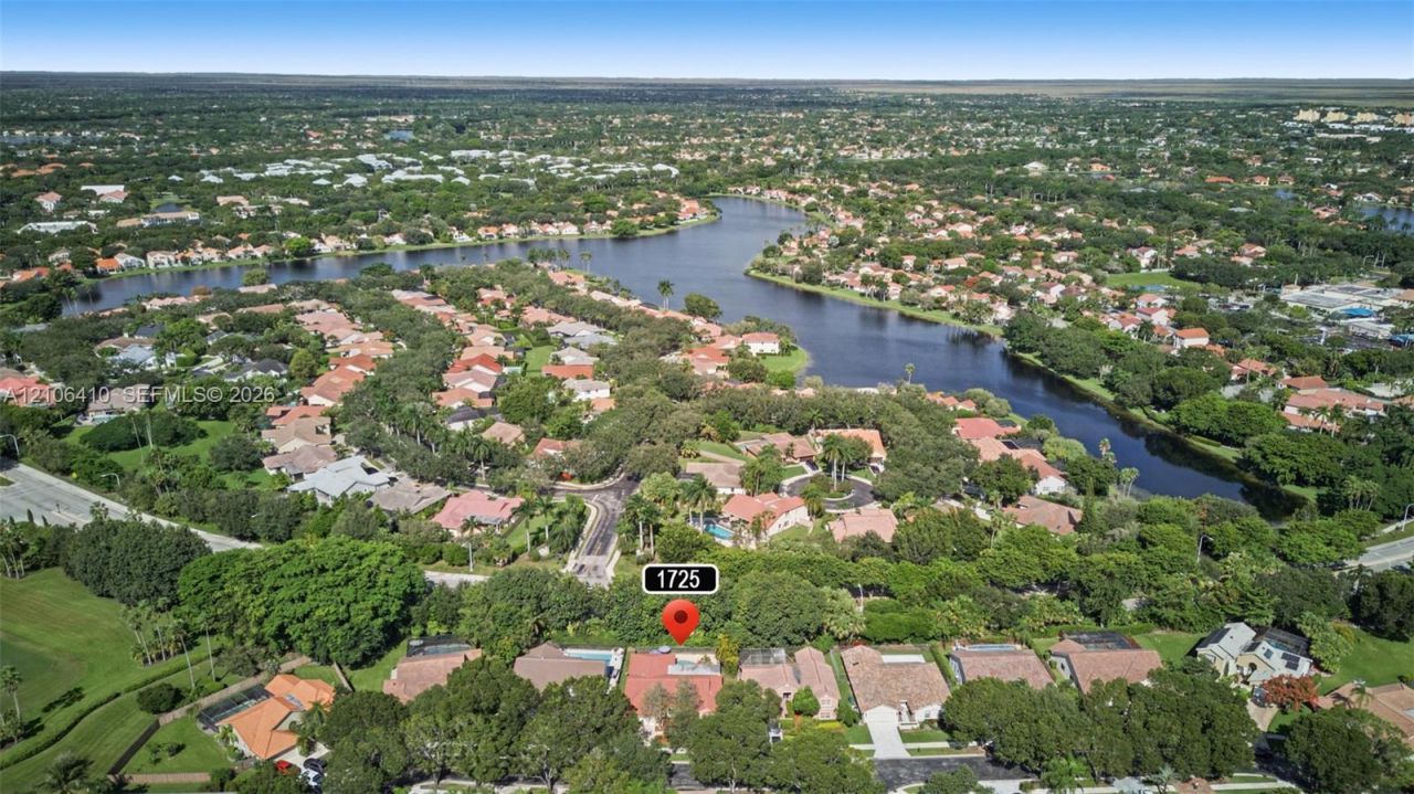 1725 Lakeshore Cir , Weston, FL 33326 Photo