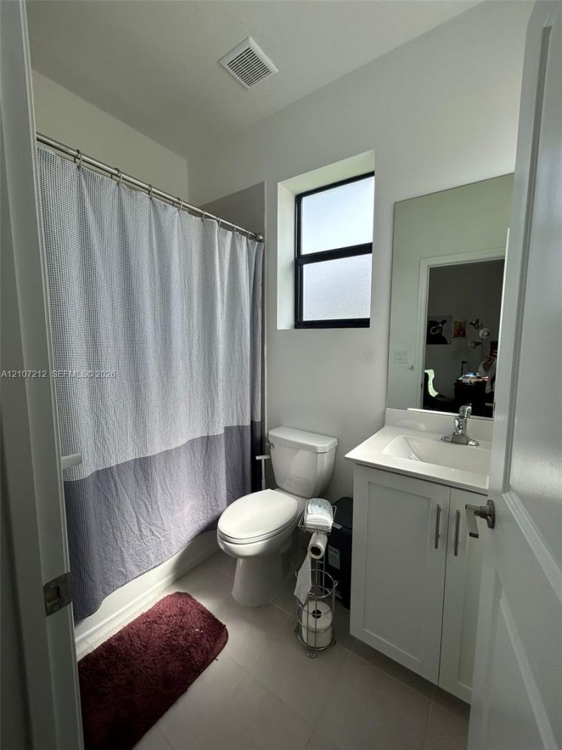 613 NE 208th Ter , Unit 613, Miami, FL 33179 Photo