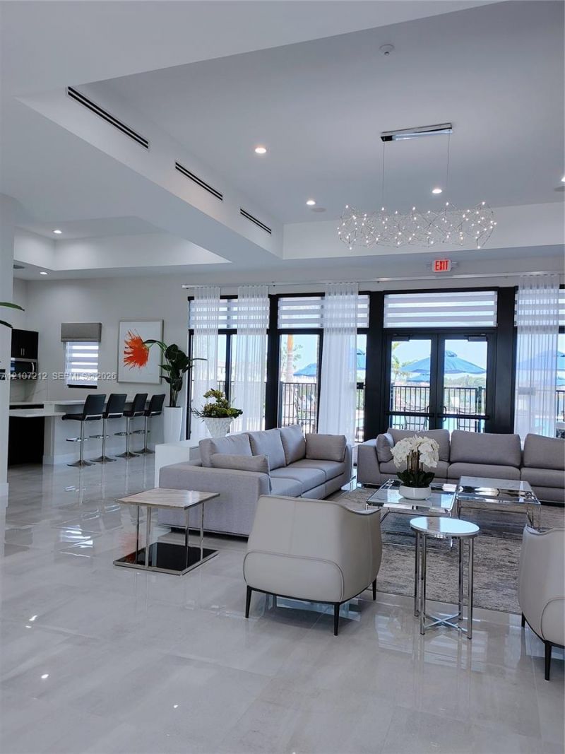 613 NE 208th Ter , Unit 613, Miami, FL 33179 Photo