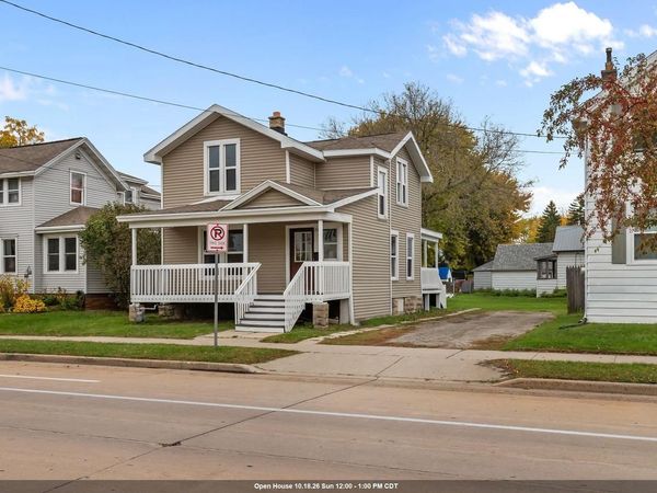 206 W IRVING AVENUE, Oshkosh, WI 54901
