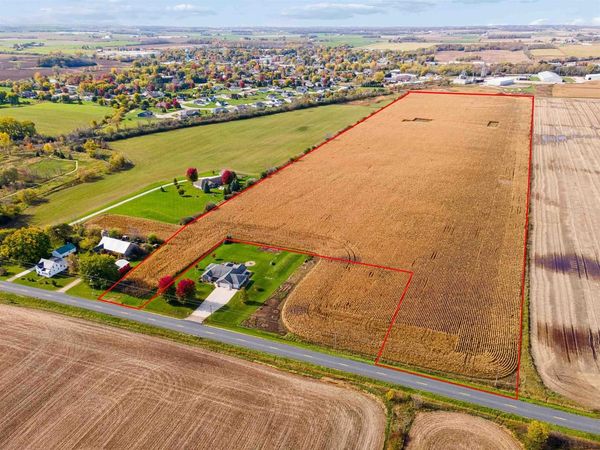 IRISH ROAD, Hilbert, WI 54129