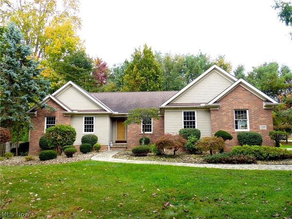 159 Helene Drive , Painesville Twp, OH 44077