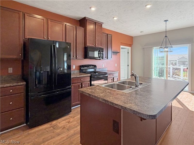 3204 Boettler Street NE, Canton, OH 44721 Photo 6