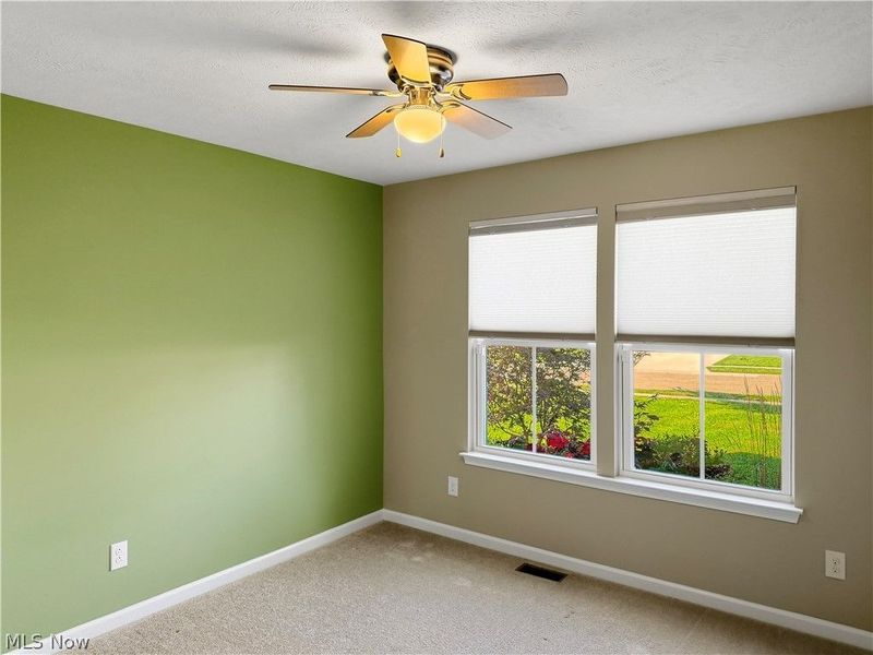 3204 Boettler Street NE, Canton, OH 44721 Photo 9