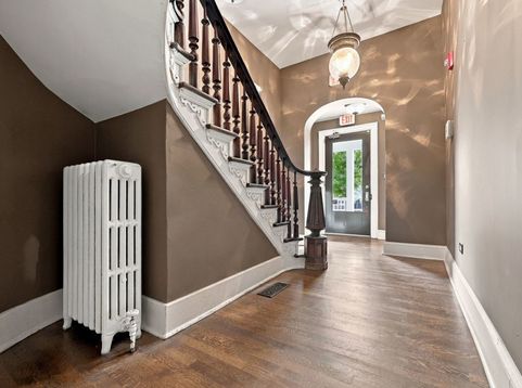 Main Photo