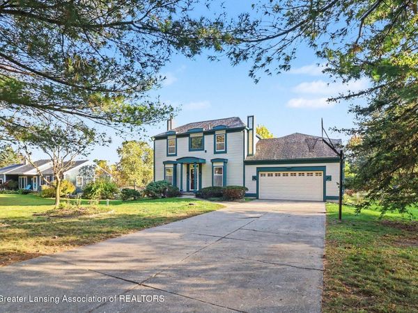 1864 Maple Shade Drive, Williamston, MI 48895