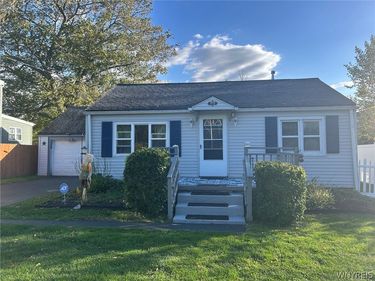 713 Larkin Road, Derby, NY 14047