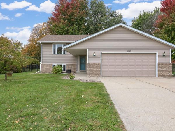 1810 Prairie Avenue SW, Faribault, MN 55021