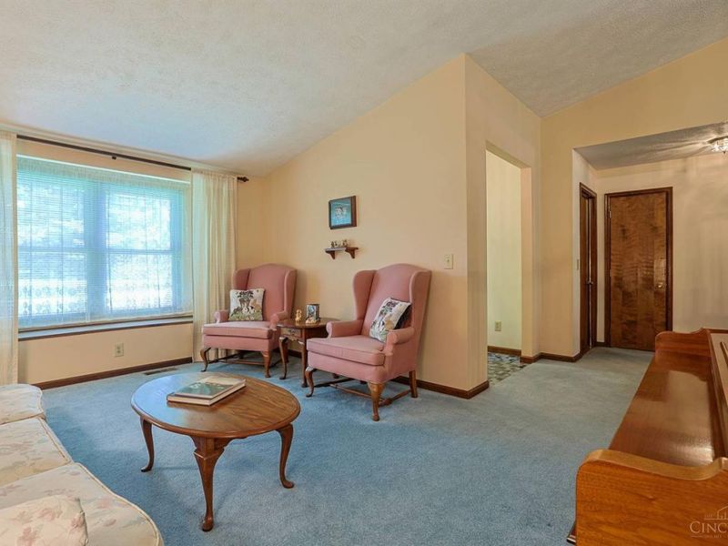 5800 West Fork Road, Green Township, OH 45247 Photo 7