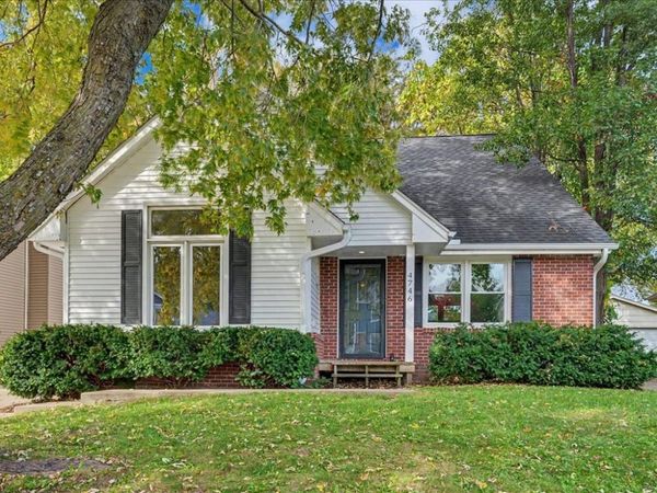 4746 70th Place , Urbandale, IA 50322
