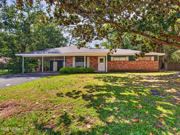 219 Buena Vista Drive, Long Beach, MS 39560