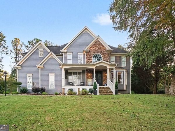 685 Red Sunset Circle, Powder Springs, GA 30127