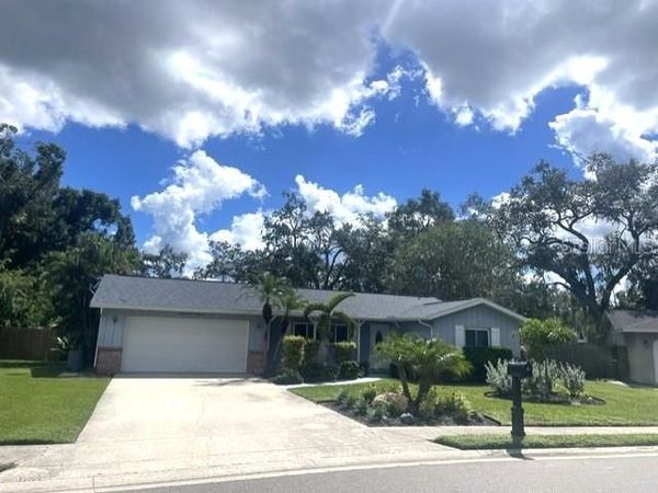 3737 KINGSWOOD DRIVE , SARASOTA, FL 34232