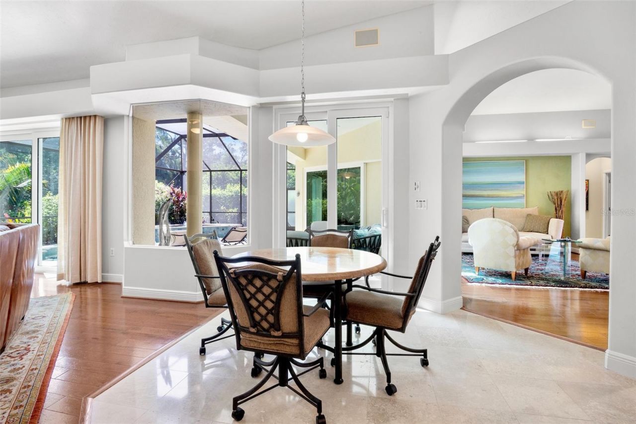 4804 Benchmark Court, Sarasota, FL 34238 Photo