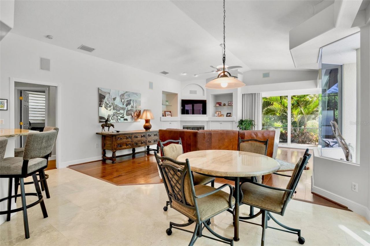 4804 Benchmark Court, Sarasota, FL 34238 Photo