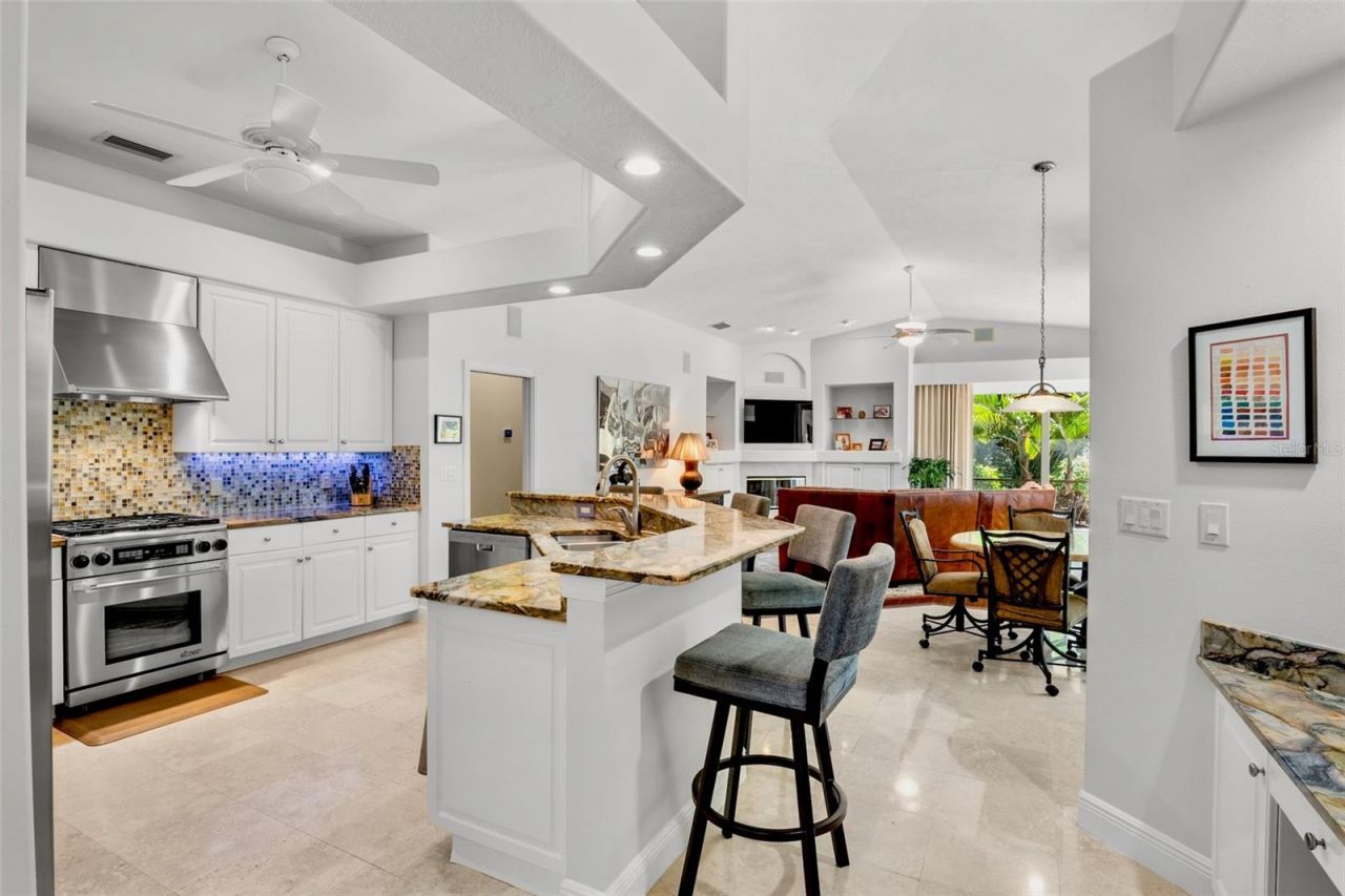 4804 Benchmark Court, Sarasota, FL 34238 Photo