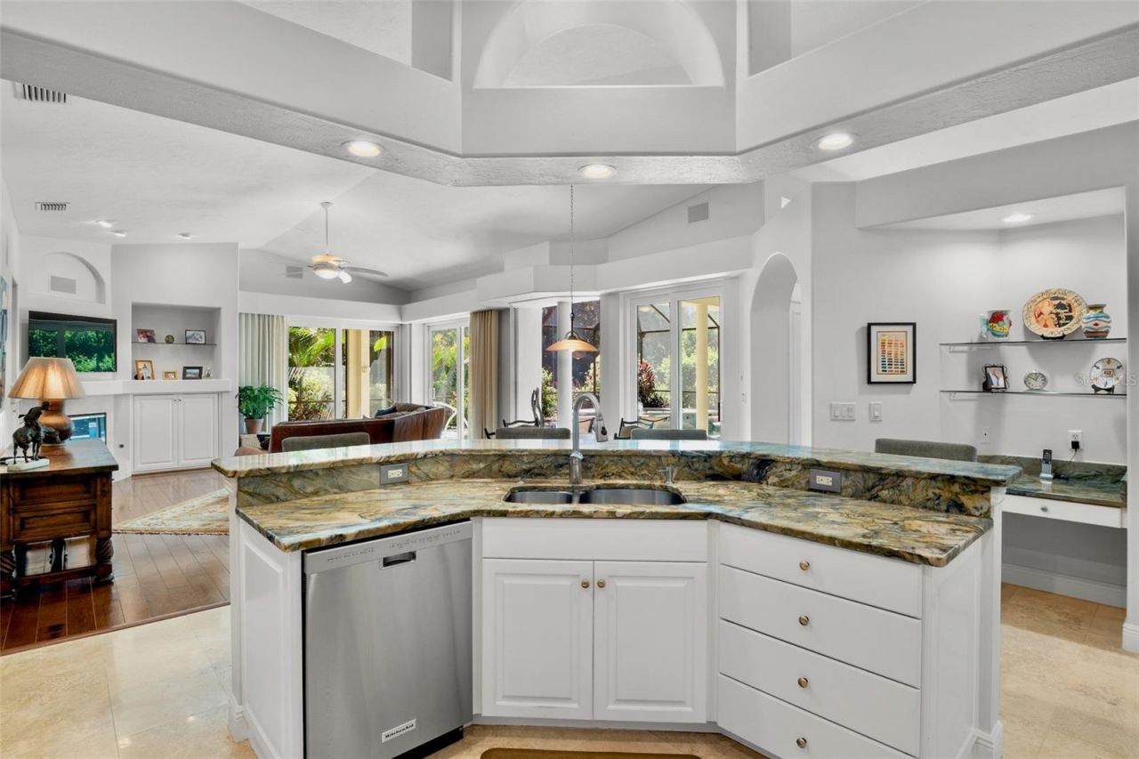 4804 Benchmark Court, Sarasota, FL 34238 Photo