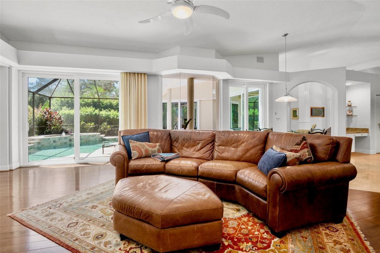 4804 Benchmark Court, Sarasota, FL 34238 Photo