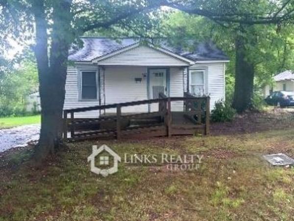 1517 7th Street , Statesville, NC 28677