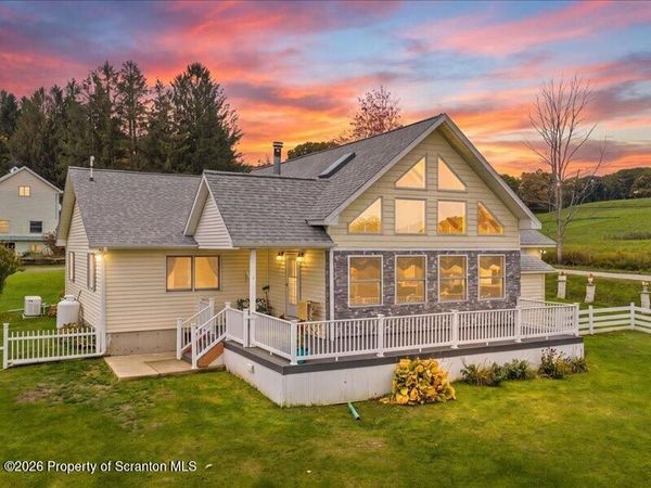 3286 E Lake Road, New Milford, PA 18834