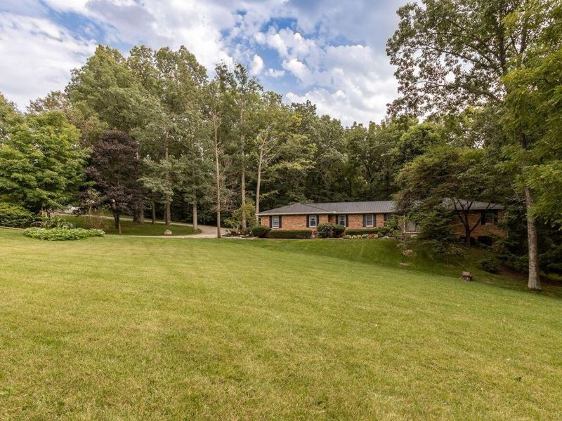 2895 Franchel Court NW, Lancaster, OH 43130 Photo 3
