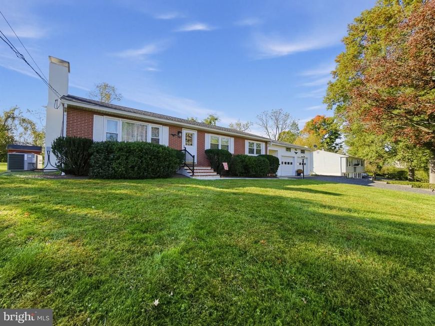 73 Sunset Drive, New Hope, PA 18938 Main Photo