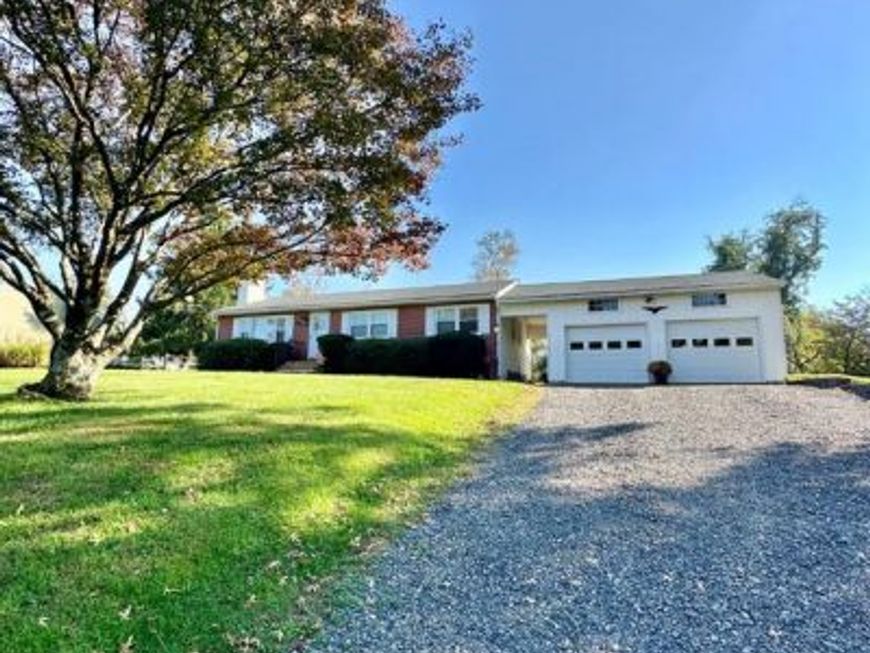 73 Sunset Drive, New Hope, PA 18938 Main Photo