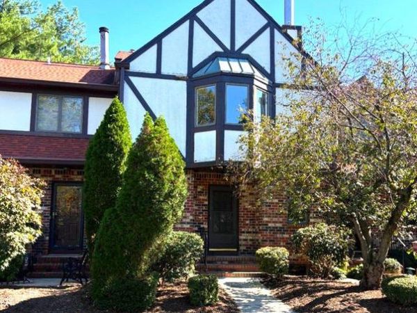 5 TUDOR COURT, EWING TWP, NJ 08628