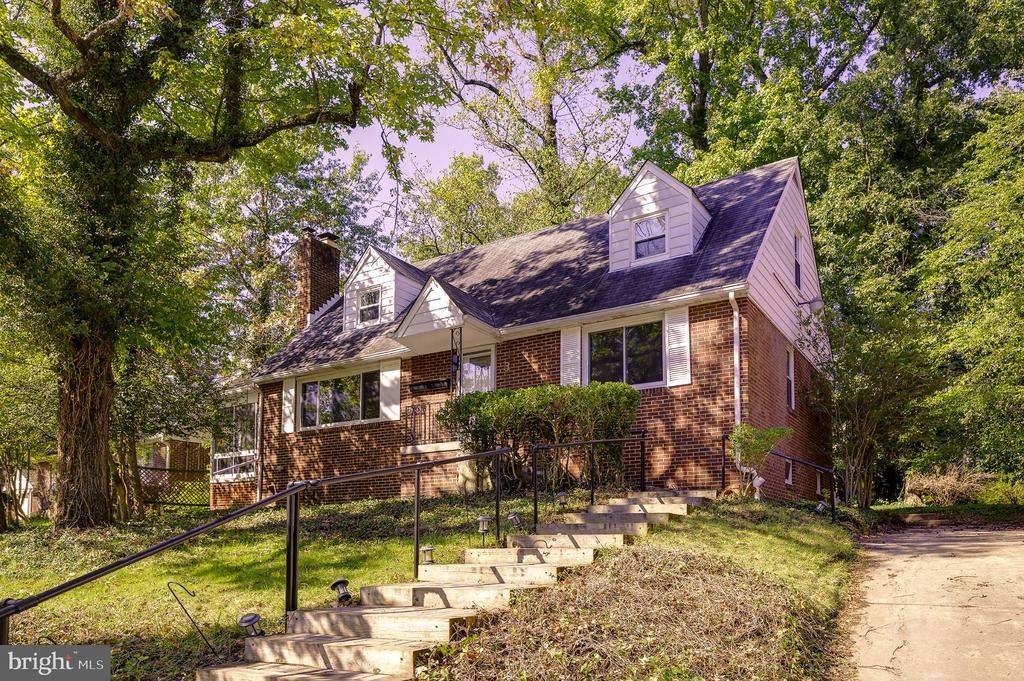 3 LAKESIDE DRIVE , GREENBELT, MD 20770