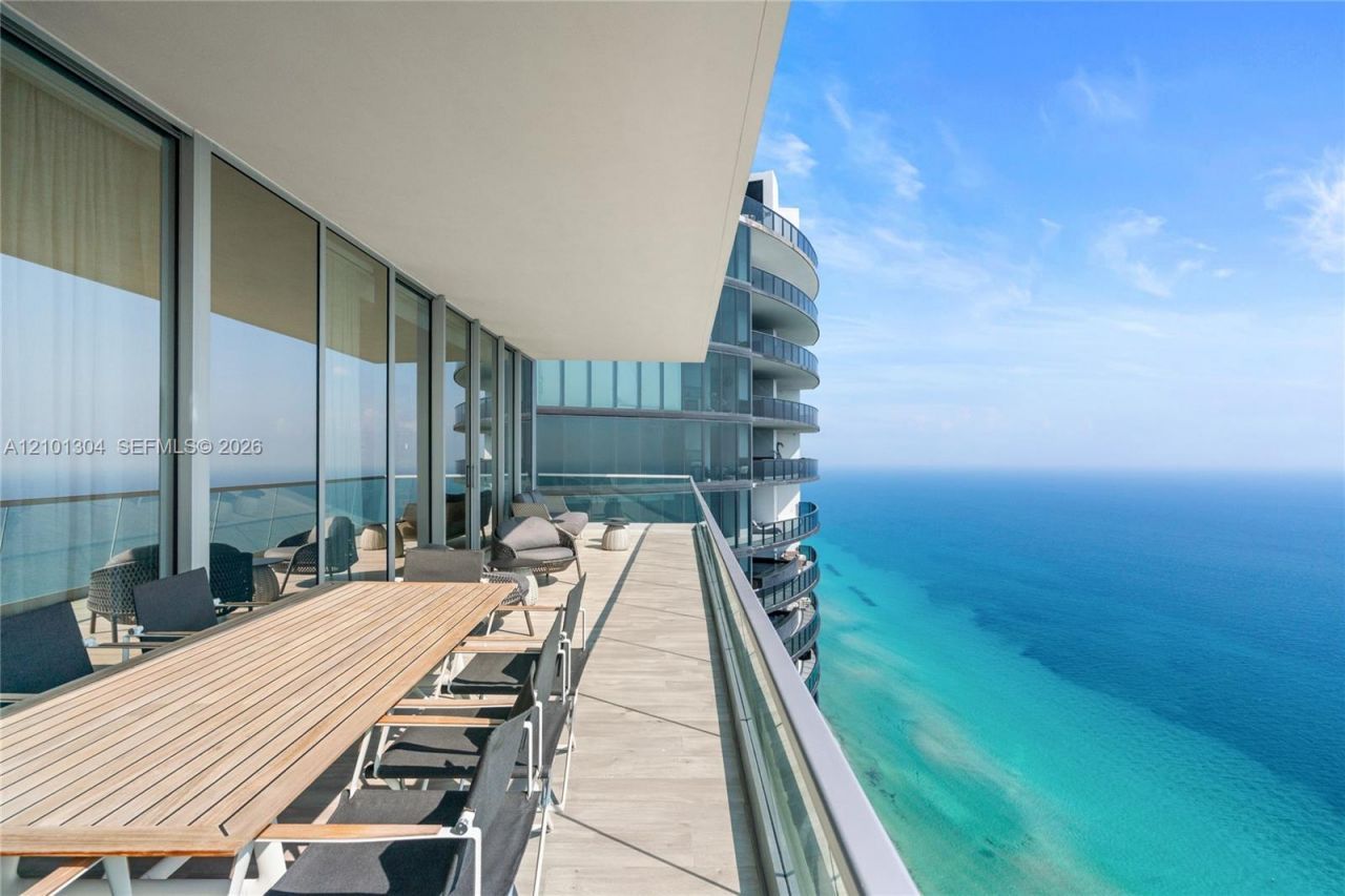 18501 Collins Ave, Unit 5101, Sunny Isles Beach, FL 33160 Photo