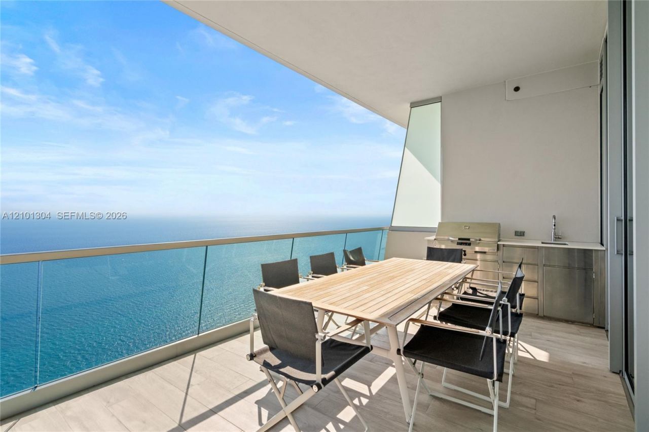 18501 Collins Ave, Unit 5101, Sunny Isles Beach, FL 33160 Photo
