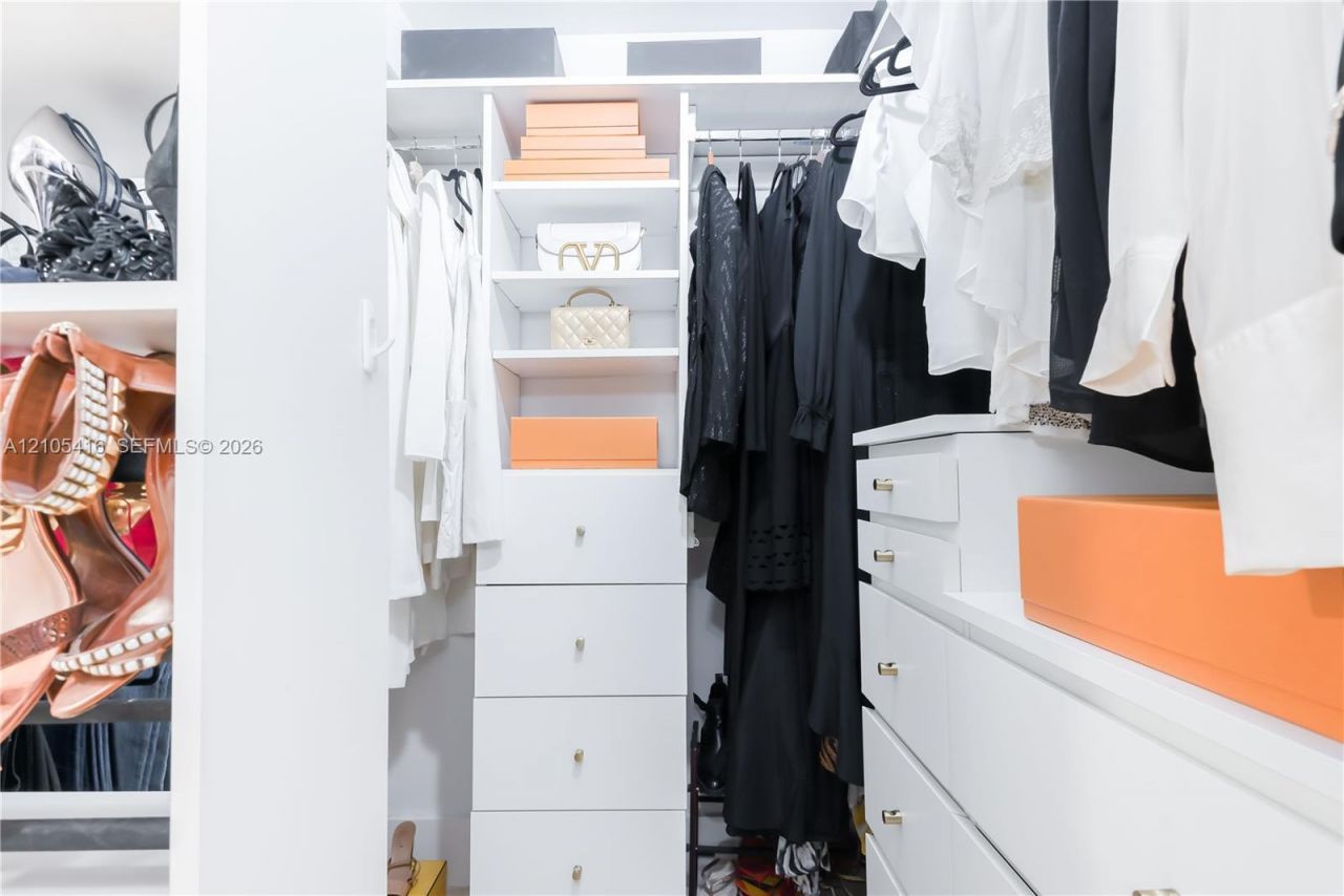 6301 Collins Ave , Unit 1105, Miami Beach, FL 33141 Photo