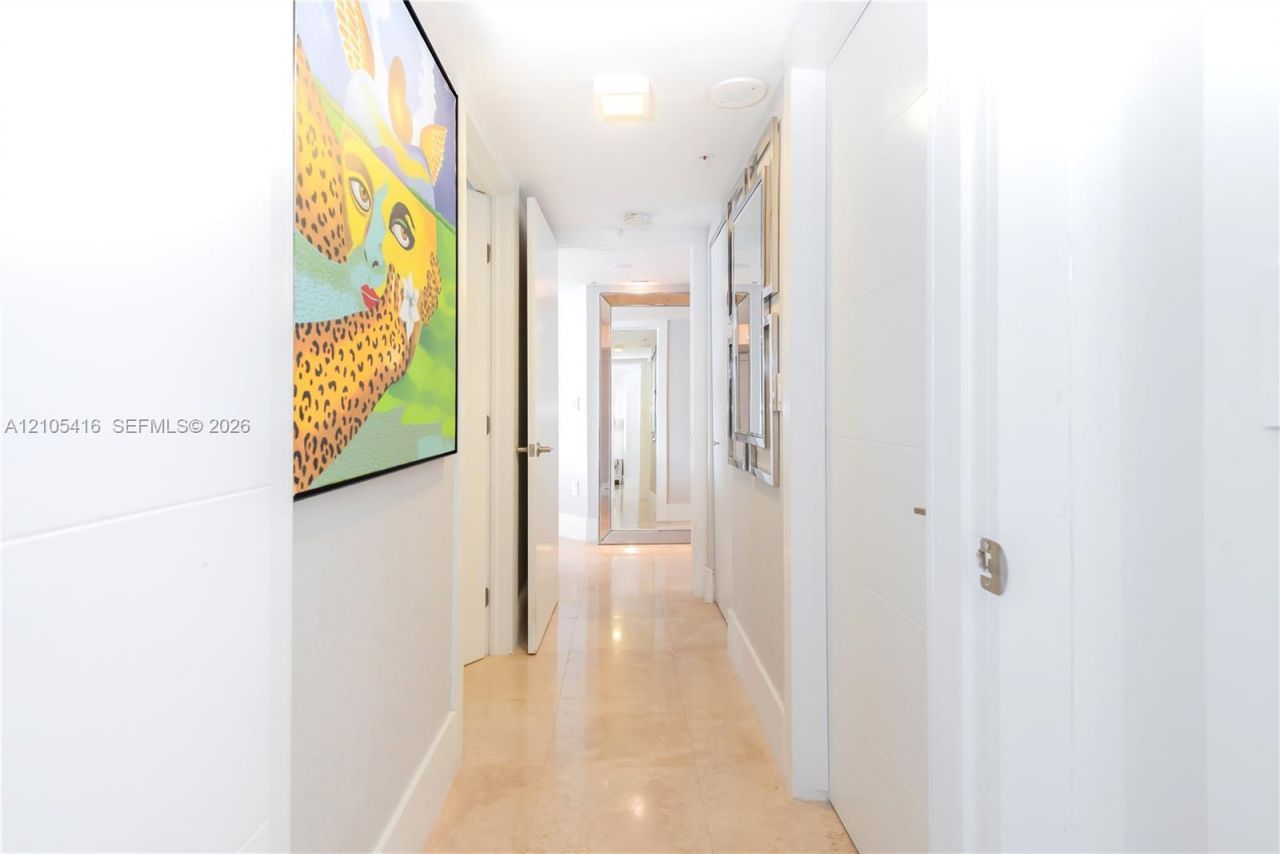 6301 Collins Ave , Unit 1105, Miami Beach, FL 33141 Photo